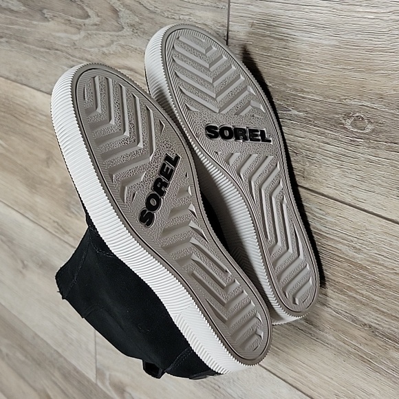 Sorel Size 6 Black Out N About Pull On Wedge Booties - Picture 9 of 10